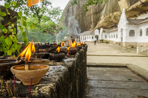 Golden Temple buddhist caves Dambulla